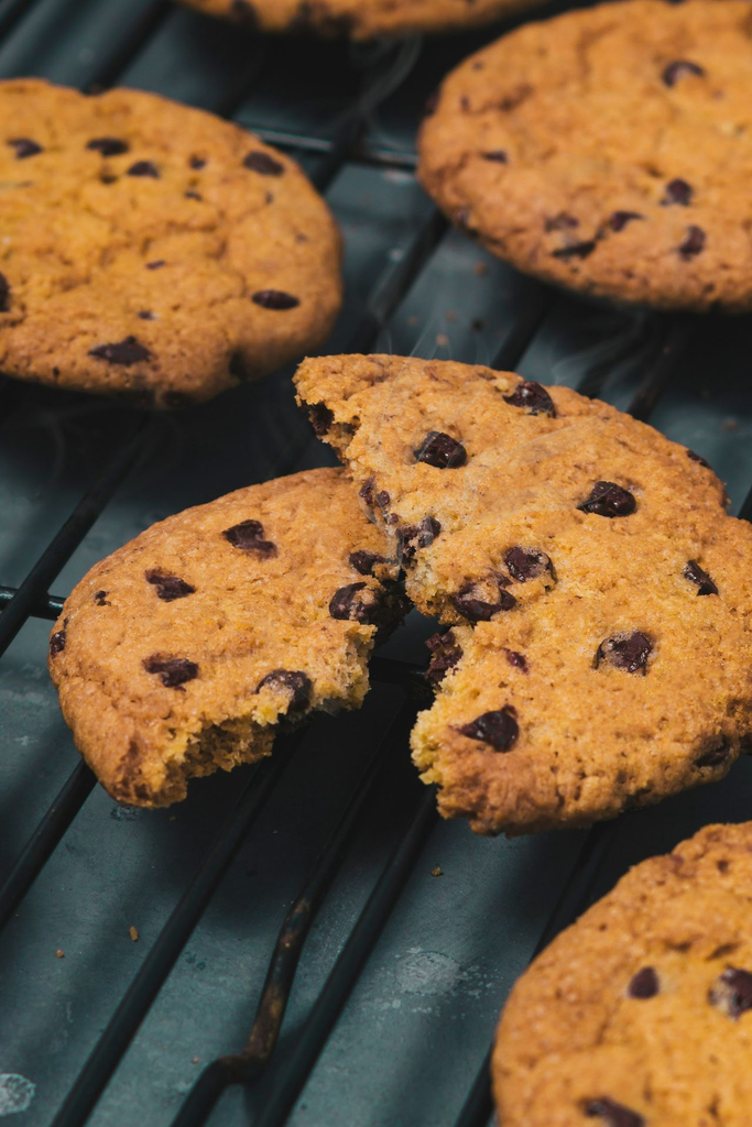 unsplash__MsN3by690Q_Milk biscuitS.jpg.webp