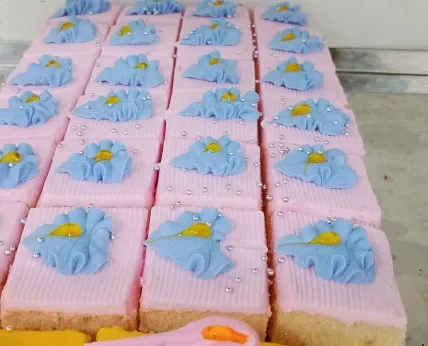 Vanilla Cream Cake Square