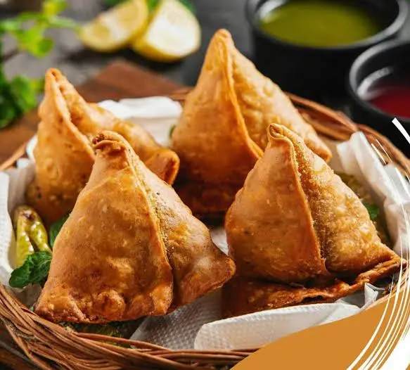 Samosa(Rs.10)